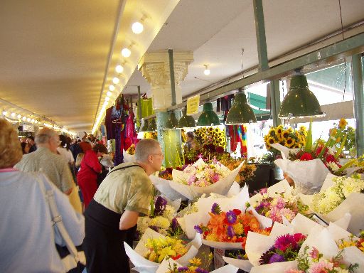 P8300005 Shopping at Pike Place Market