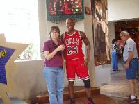 P4040017 Michael Jordan and Petra
