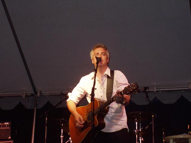 P9020029.JPG - John Wesley Harding (Wes) acoustic for the first part of his set